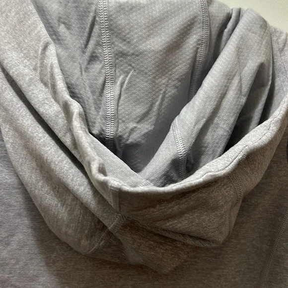 Lululemon Lavander Scuba - Picture 10 of 10